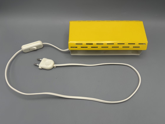 Image 1 of Lampada da parete/lampada da comodino gialla anni '70