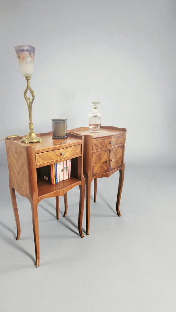 Image 1 of Pair of Louis XV style bedside tables - Rosewood marquetry
