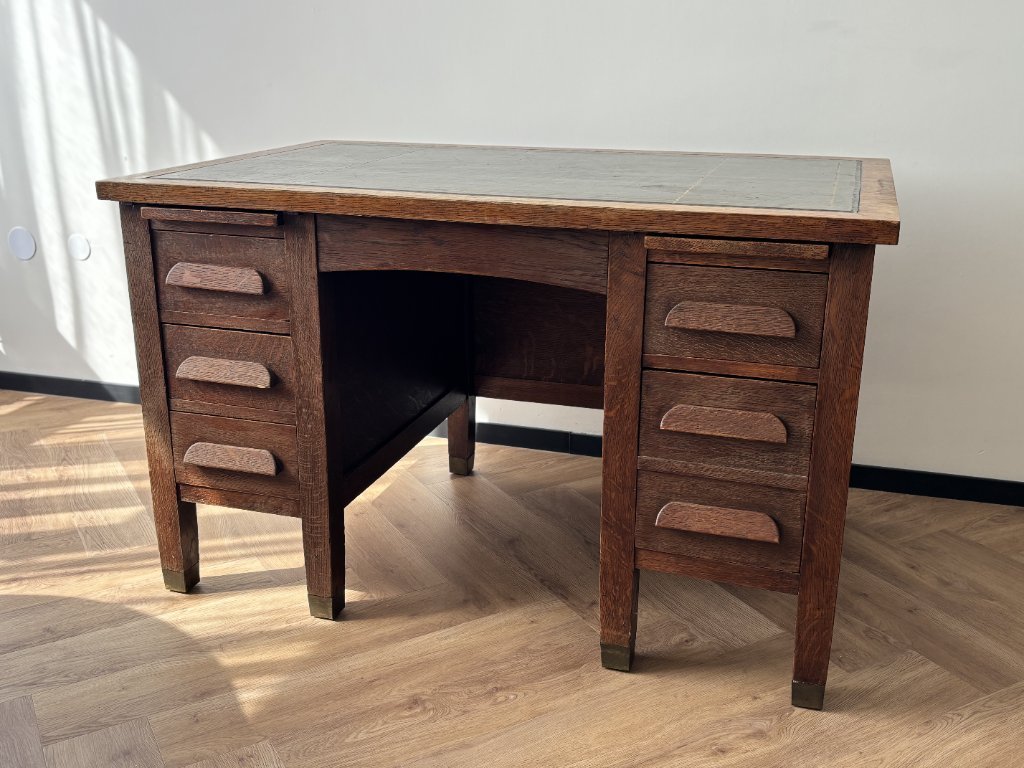 Centro de Muebles - Escritorio Semi Flotante Medidas : 1metro de ancho x  45cm de profundidad x 16cm de altura. Material: Melamina, Madera Fenólico  Corredereras telescópicas de 30cm | Facebook, image size:1024x768