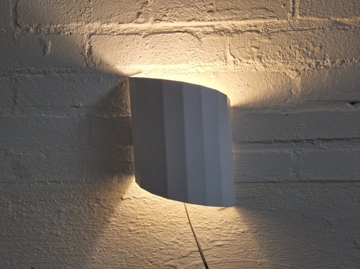 Minimal Design Wall Lamp