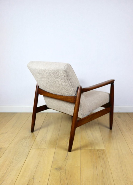 Image 1 of Fauteuil GFM-64, design Edmund Homa des années 70, tissu bouclé beige - 2 exemplaires disponibles