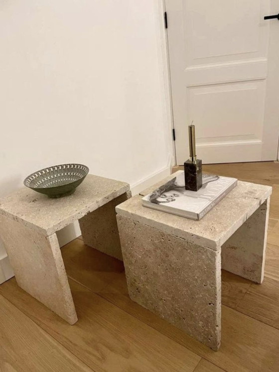 Image 1 of Set van 2 natuurstenen tafels