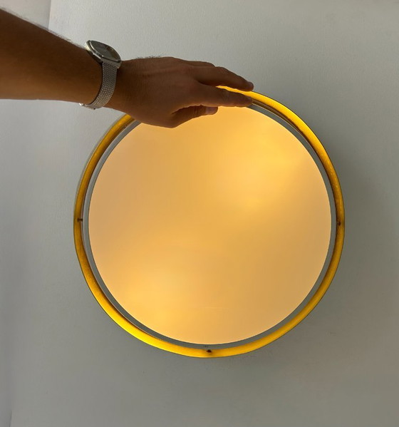 Image 1 of Paar XL vintage wandlampen, messing en opaline, Denemarken 1970