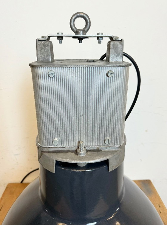 Image 1 of Lampada a sospensione industriale francese in smalto blu scuro di MAZDA, anni '60