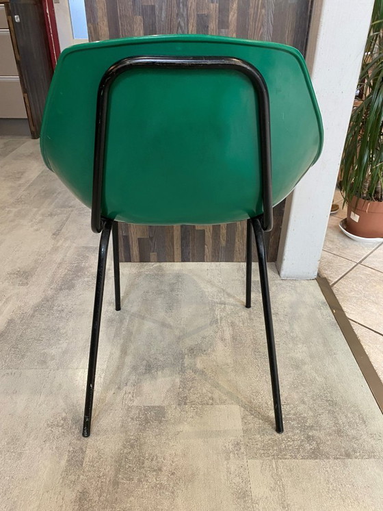 Image 1 of Sedia a guscio di Pierre Guariche per Meurop vert vintage 1960