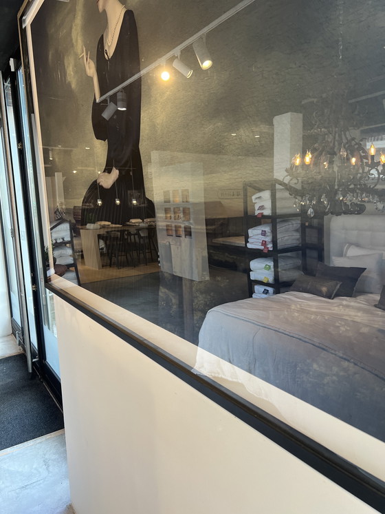 Image 1 of Elisabeth Koning Luxuria in 190br 130 Hoog