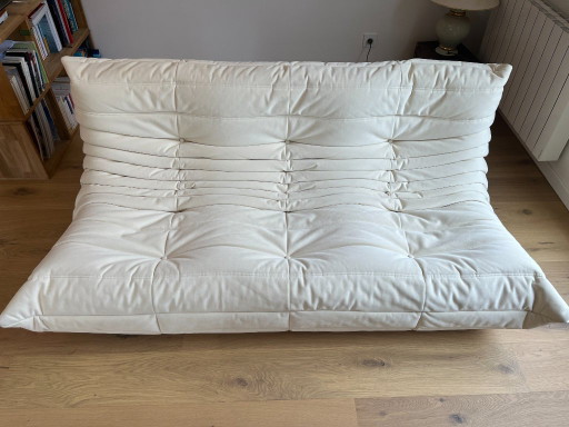 Canapé TOGO Ligne Roset 3 places ALCANTARA Eggshell - NEUF avec Facture