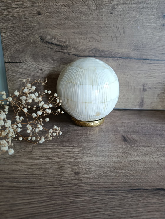 Image 1 of decoratieve bal van been, vintage