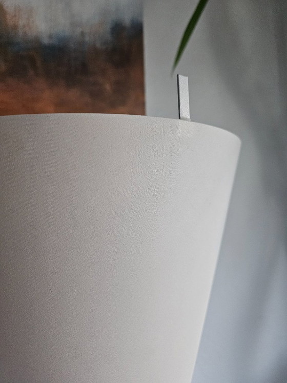 Artemide Melampo Tavolo – Large designer table lamp (Design: Adrien Gardère) – Aluminium, Cotton (photo 8 of 15)