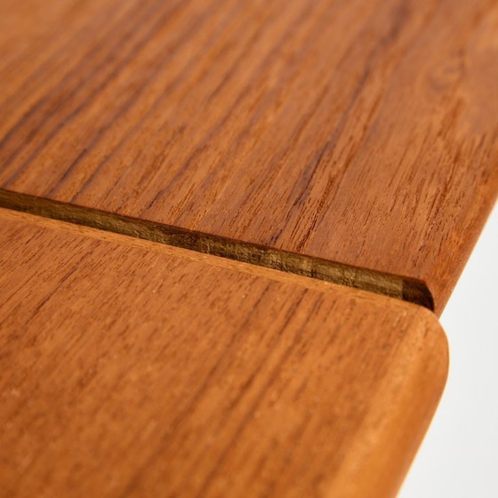 Image 1 of MK9976 Table de salle à manger restaurée en teck et chêne