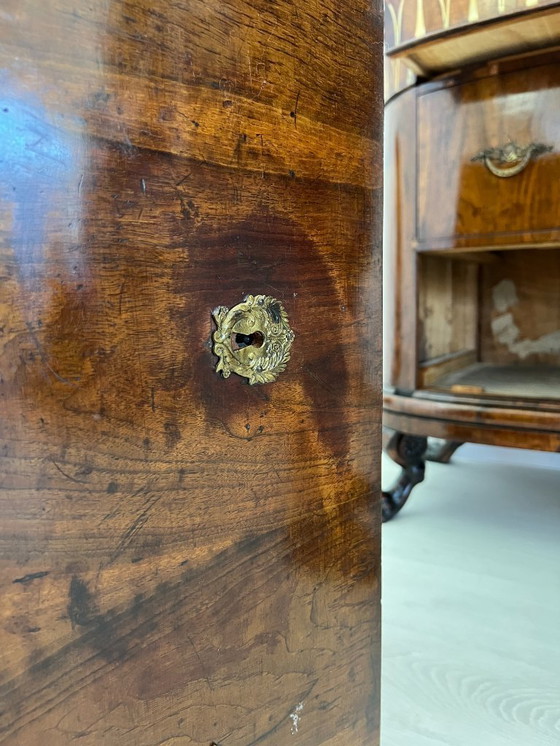 Image 1 of Cassettone - Noce - Comò con specchiera