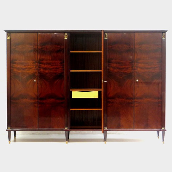Image 1 of Ampio armadio vintage Art Déco in mogano fiammato.