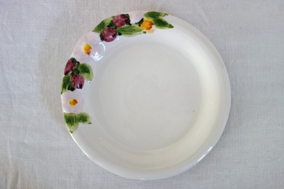 Image 1 of 6 piatti + 2 ciotole, barbotine con decorazione di frutta vintage