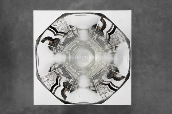 Image 1 of Art-Deco-Glasvase mit schwarzer grafischer Verzierung, Frankreich, um 1940