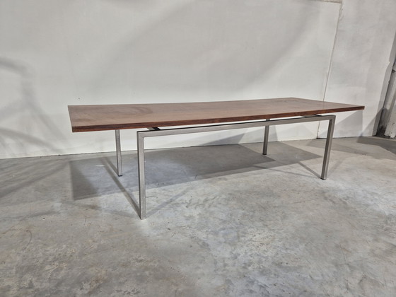 Image 1 of Mesa de centro de mediados de siglo con tapa flotante