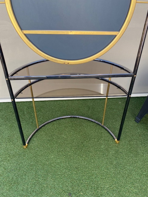 Image 1 of Meuble mural vintage en laiton et verre