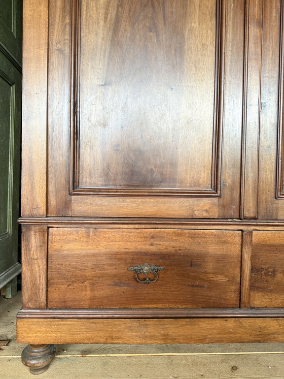 Image 1 of Armadio italiano antico 800 in noce