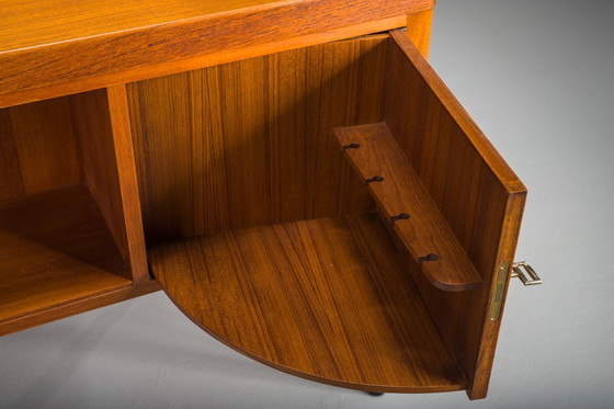 Image 1 of  Skandinavisch-moderner Teakholz-Schreibtisch, zugeschrieben H. Brockmann Petersen für Poul M. Jessen, 1960er Jahre