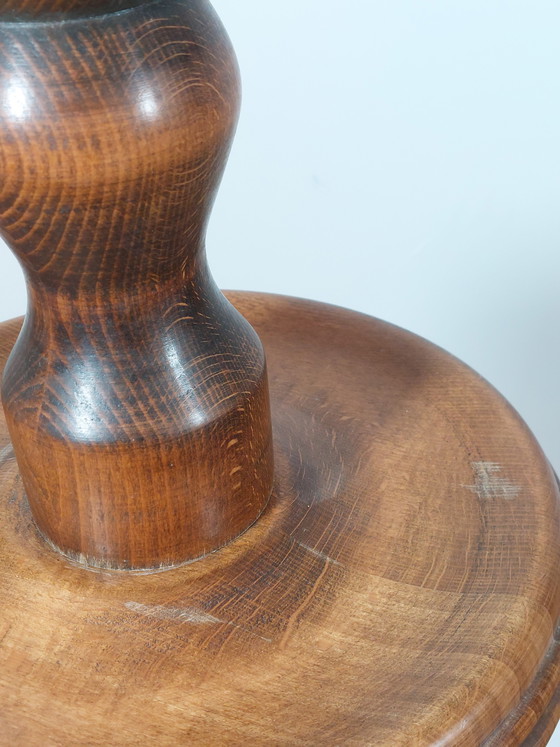 Image 1 of Vintage gedraaide houten bloemenzuil