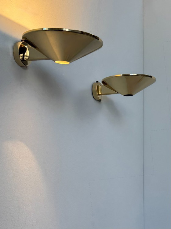 Image 1 of Paire d'appliques murales laiton massif, France, 1970