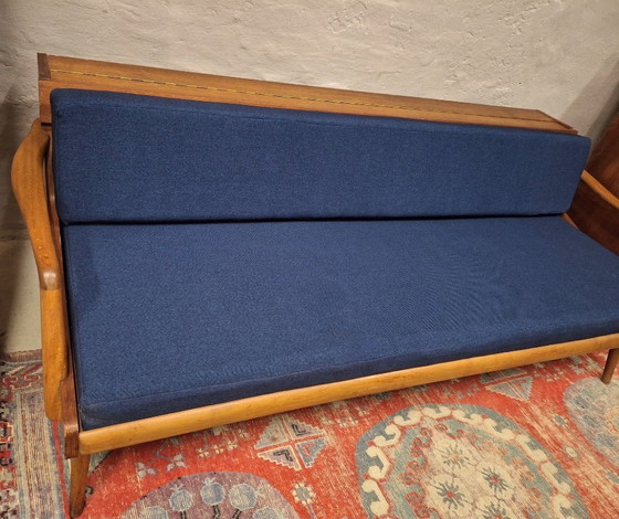 Image 1 of Deense teakhouten slaapbank met opbergvak in de rugleuning, jaren 60