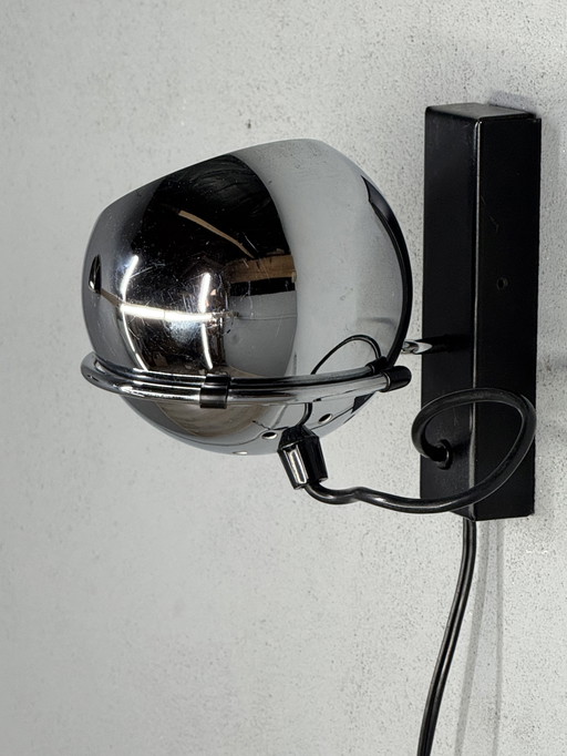 Gepo wall lamp – Dutch design icon from the 1970s
