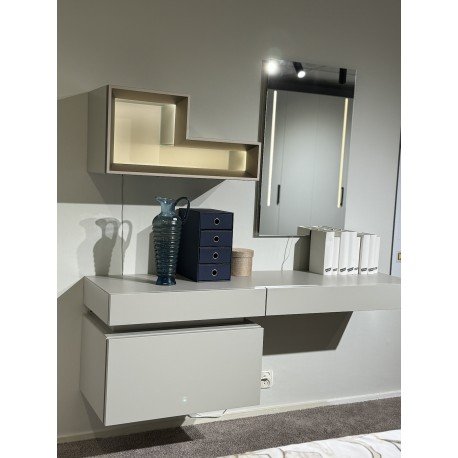 Image 1 of Tetrim toilettafel