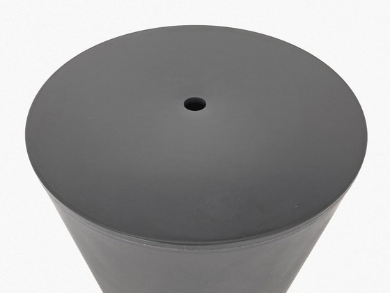 Taburete "Bubu" de Philippe Starck – Plastic, Vintage (photo 4 of 10)