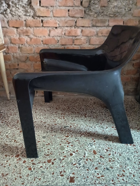 Image 1 of Vicar Vico Magistretto's chair
