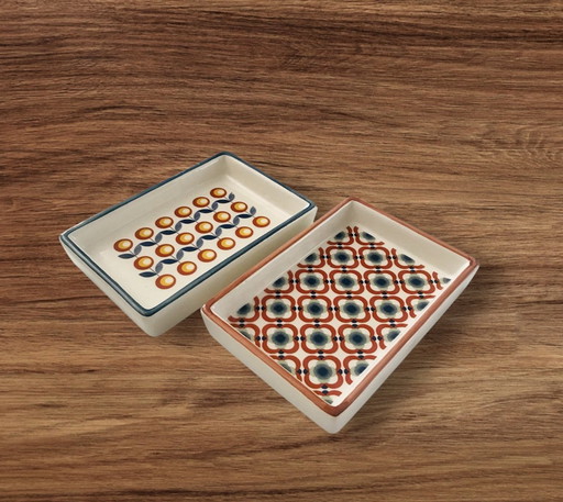 Set of 2 vintage pattern pocket dishes