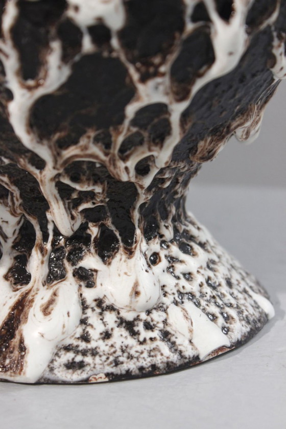 Image 1 of Marius Giuge a Vallauris - Vaso brutalista in ceramica smaltata con lava, anni '50