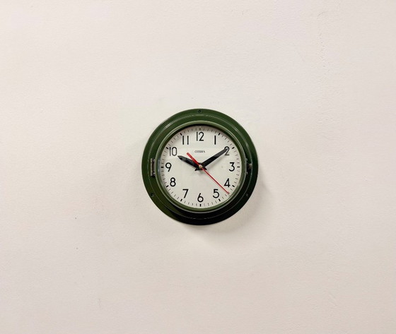 Horloge murale vintage Citizen verte représentant des navires, années 1980 – Pendules, Glass, Iron (photo 2 of 18)