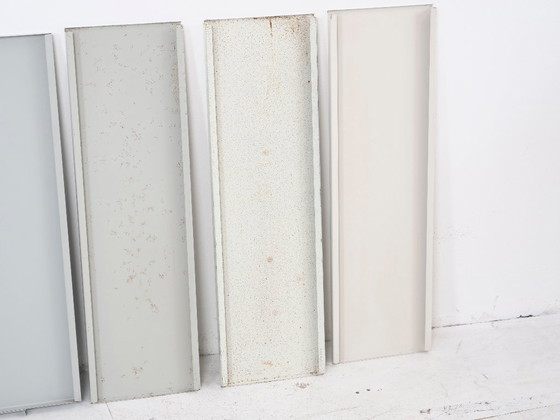 Image 1 of Estante de piso Tomado