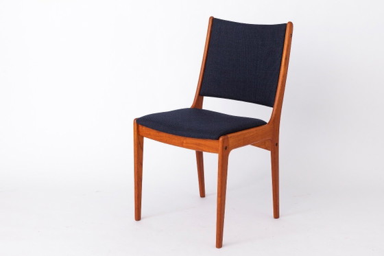 4 de 8 Chaises de salle à manger Johannes Andersen | Design danois en teck Mid-Century | Élégance vintage (photo 3 of 10)