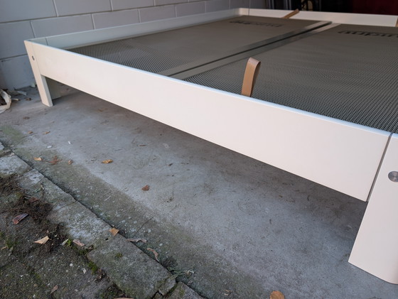 Image 1 of Auping Auronde wit 180 x 200 design bed verstelbaar. 