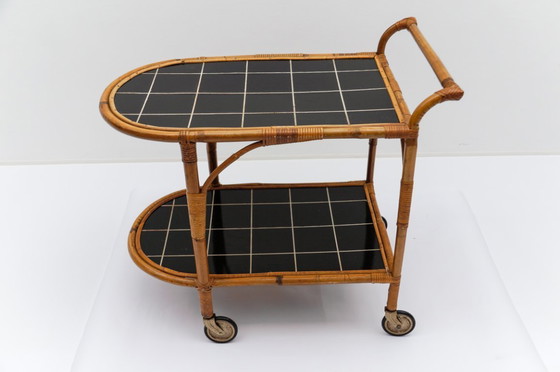 Image 1 of Serveerwagen van bamboe en rotan, Italië, jaren 50