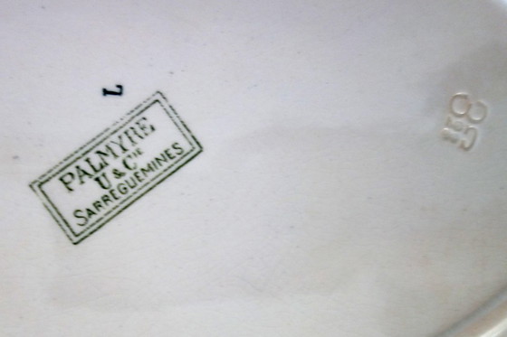 Image 1 of Kleine ijzeren soepterrine of groenteschaal, Palmyre-motief, fabriek van Sarreguemines. Groen bloemendecor. Uitstekende staat.