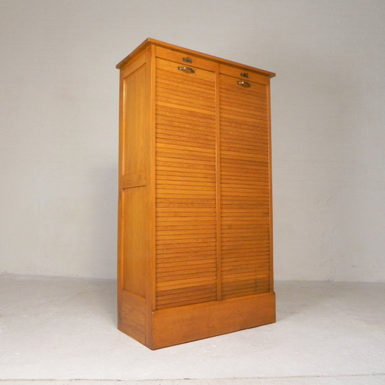 Armadio a serrandina in rovere con 2 ante, alto 150 cm, anni '30 – Cassettiere, Legno (photo 2 of 21)