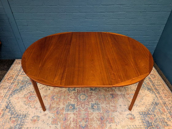 Image 1 of Vintage round extendable dining table, 1960s