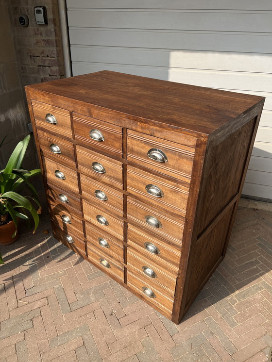 Image 1 of Botiquín antiguo - Cómoda de roble