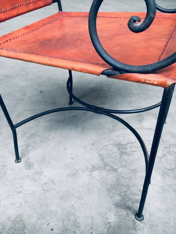 Image 1 of Eetkamerstoelset van smeedijzer en cognackleurig leer, Spanje, jaren 60