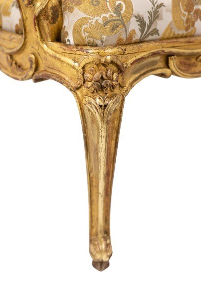 Image 1 of Fauteuil de style Louis XV, avec son dossier à la reine. Époque 1900-1950.