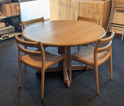 Ensemble de tables à manger Niels Otto Møller Modèle 84