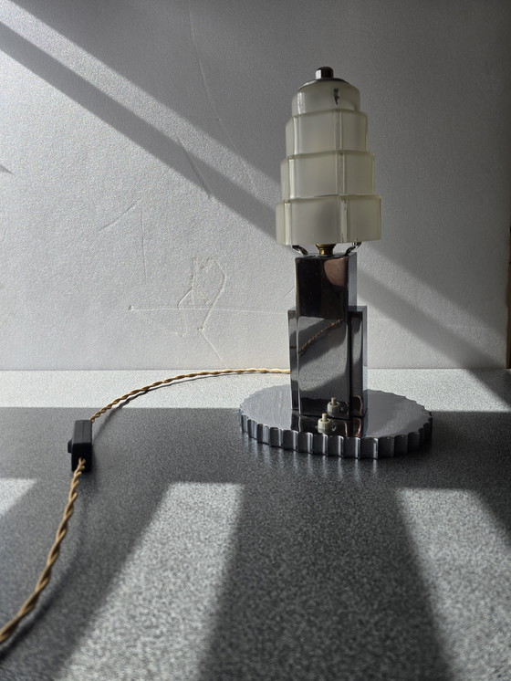 Image 1 of Skycraper Lamp Uit Jaren 1920-1930. .