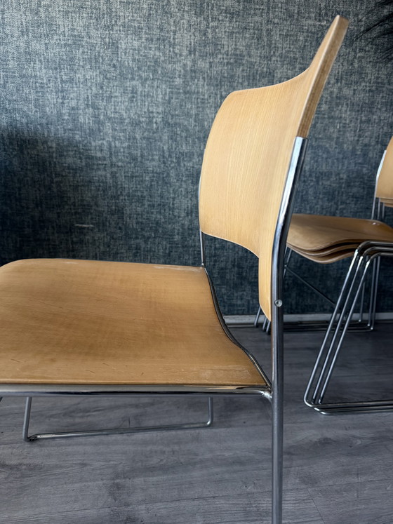 Image 1 of 4 chaises HOWE 40/4 de David Rowland