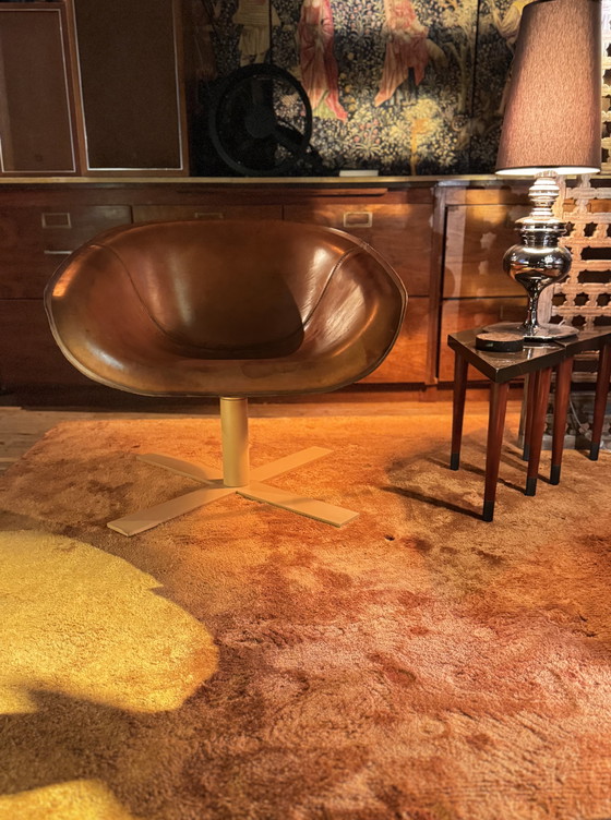 Image 1 of B&B ITALIA Drehsessel MART in einzigartigem cognacfarbenem Sattelleder mit Patina.