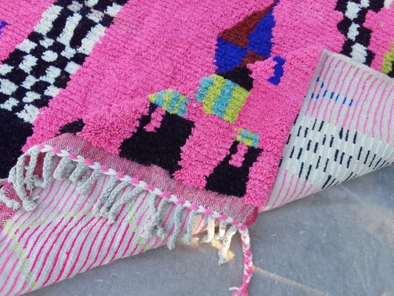 Image 1 of Tapis marocain rose en laine 270cmx170cm 