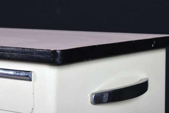 Armoire Vintage Baisch Bauhaus Industrial Design – Commodes, Metal, Glass (photo 5 of 17)