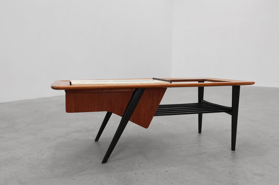 Image 1 of Tavolino modello 210, legno di teak e ceramica, di Alfred Hendrickx, Belform