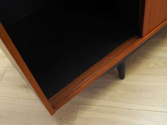 Image 1 of Buffet en teck, design danois, années 1970, production : Danemark
